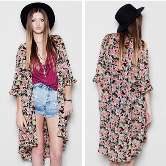 UNIF Sweaters - UNIF The Robe Floral Long Kimono Longline Cardigan